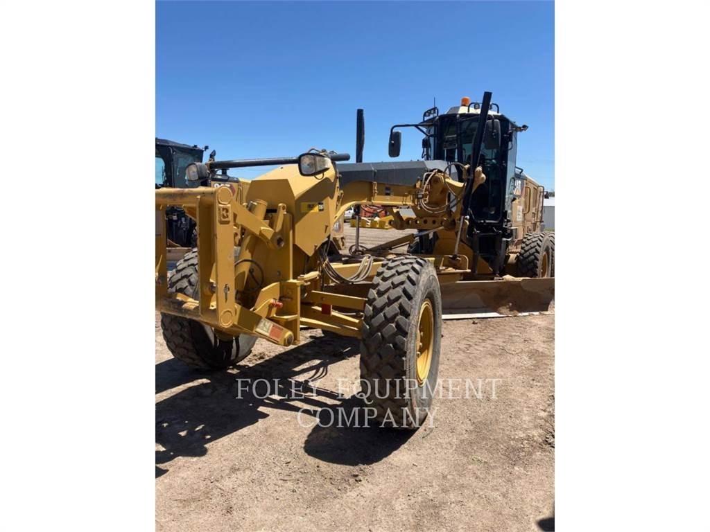 CAT 12M2 معدات تمهيد الطرق