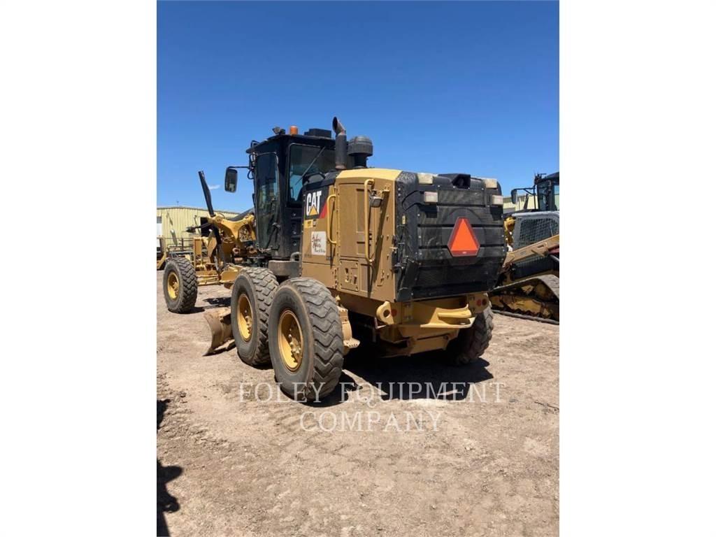 CAT 12M2 معدات تمهيد الطرق