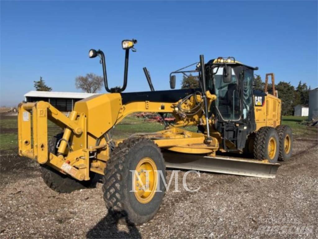 CAT 12M2 معدات تمهيد الطرق