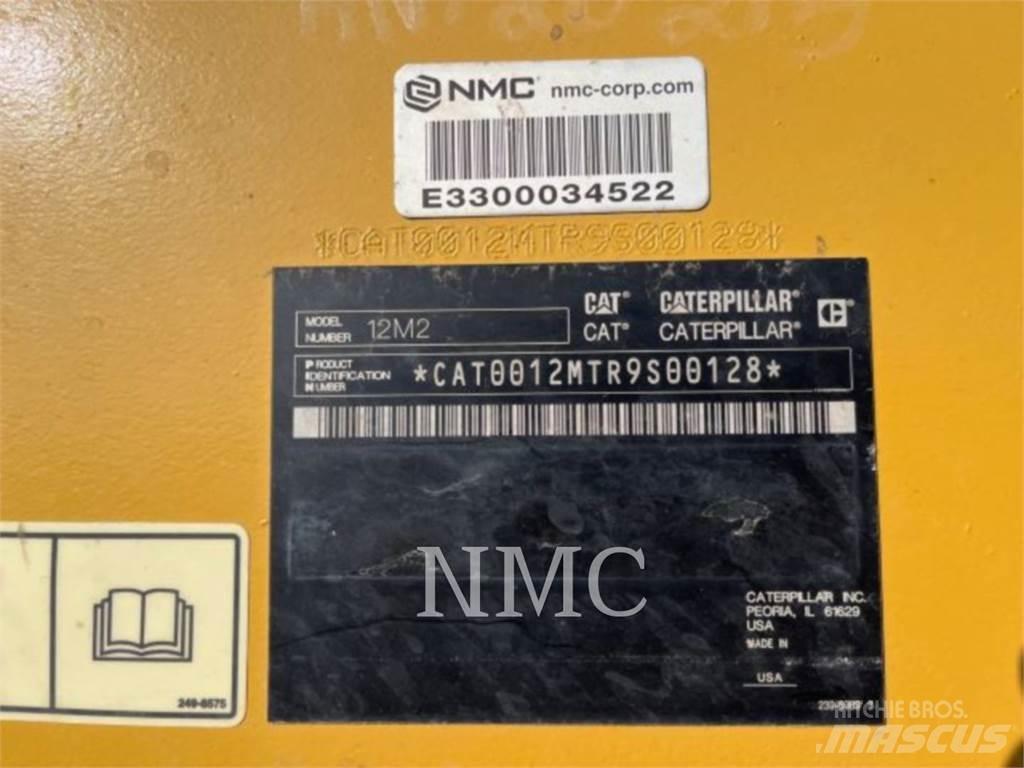 CAT 12M2 معدات تمهيد الطرق