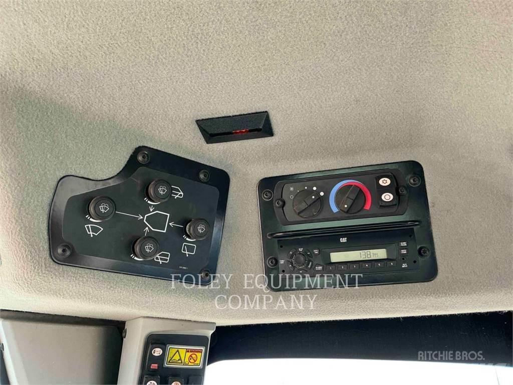 CAT 12M2 معدات تمهيد الطرق