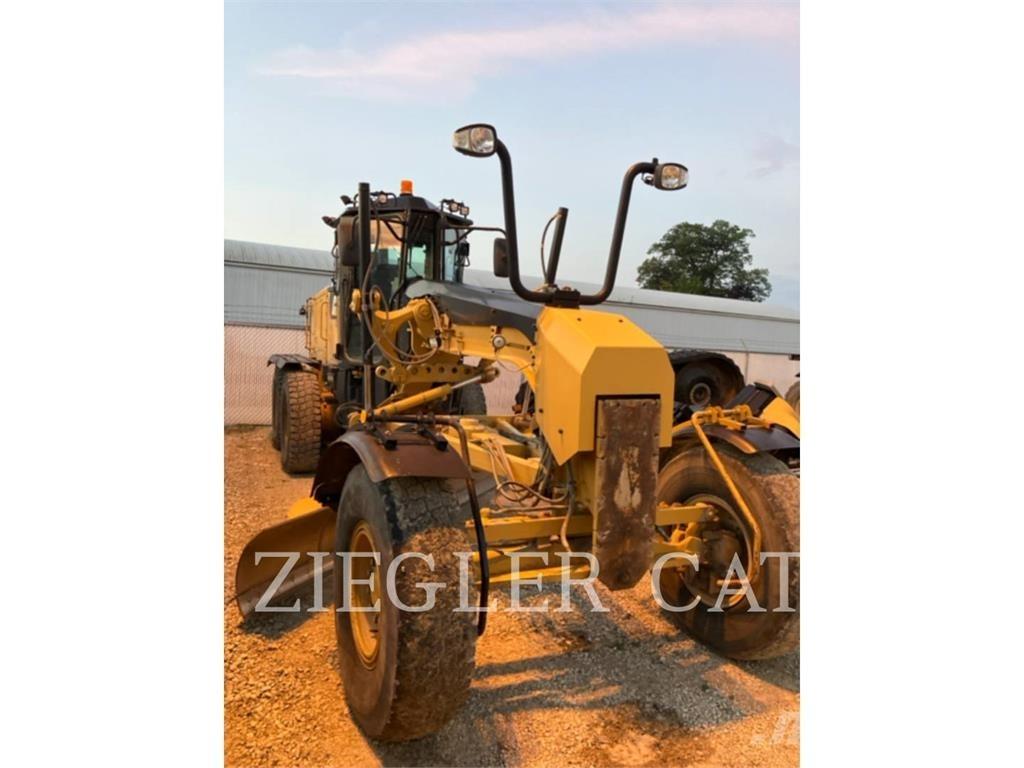 CAT 12M2 معدات تمهيد الطرق