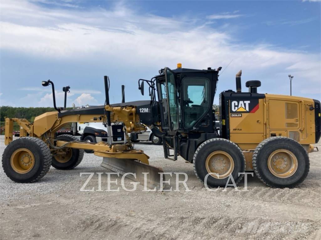 CAT 12M2 معدات تمهيد الطرق