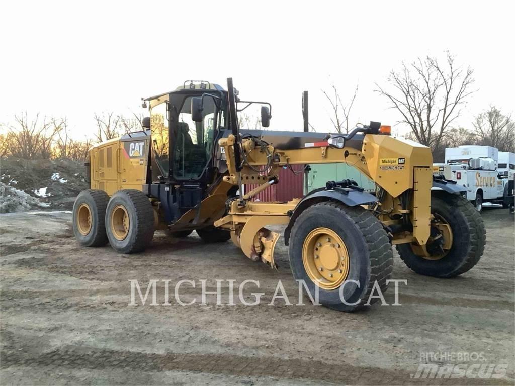 CAT 12M2 AWD معدات تمهيد الطرق