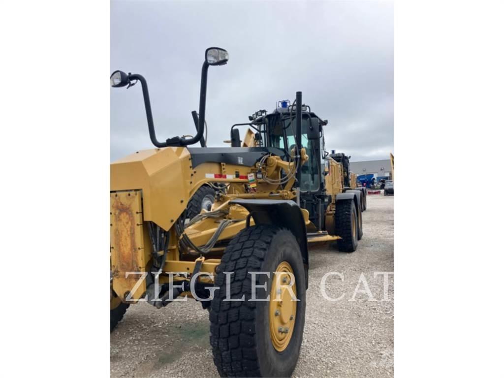 CAT 12M2AWD معدات تمهيد الطرق