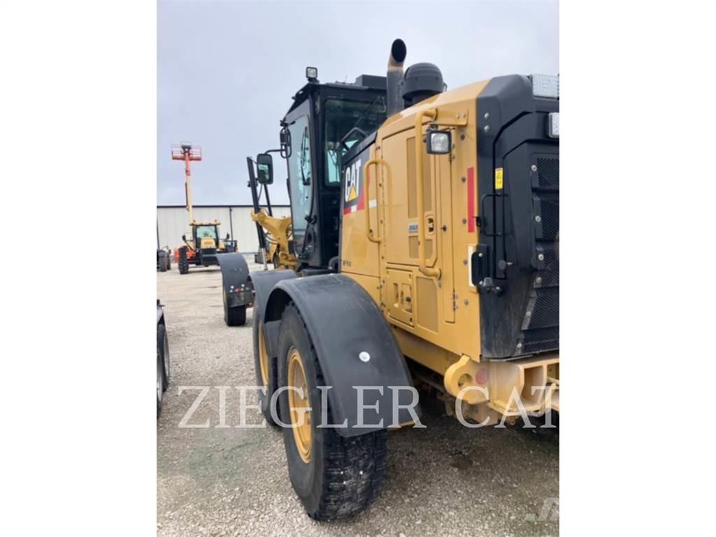 CAT 12M2AWD معدات تمهيد الطرق
