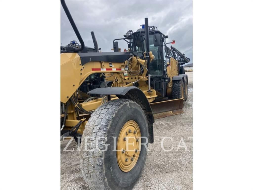 CAT 12M2AWD معدات تمهيد الطرق