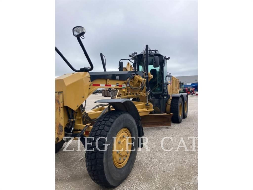 CAT 12M2AWD معدات تمهيد الطرق