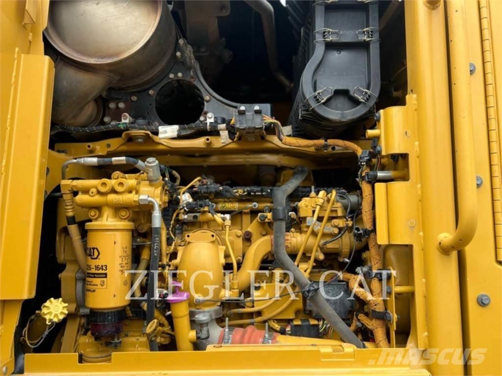 CAT 12M2AWD معدات تمهيد الطرق