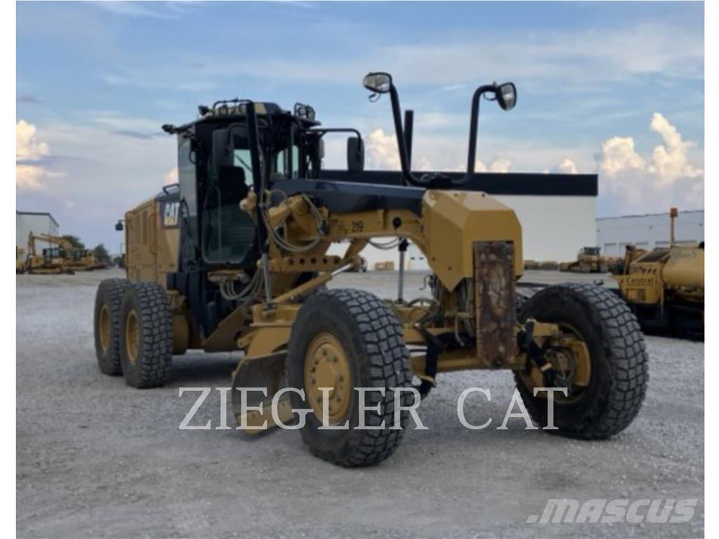 CAT 12M2AWD معدات تمهيد الطرق