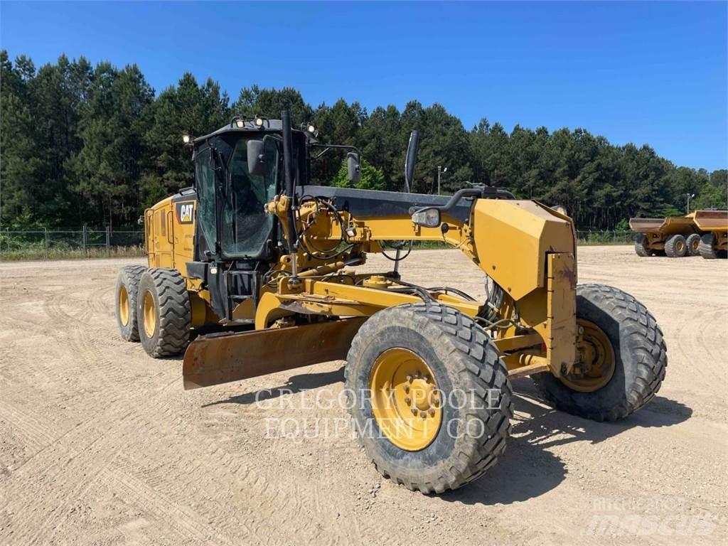 CAT 12M3 معدات تمهيد الطرق