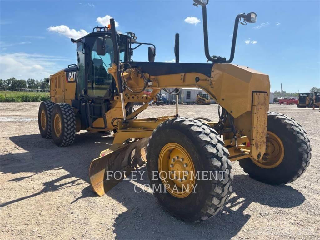 CAT 12M3 معدات تمهيد الطرق