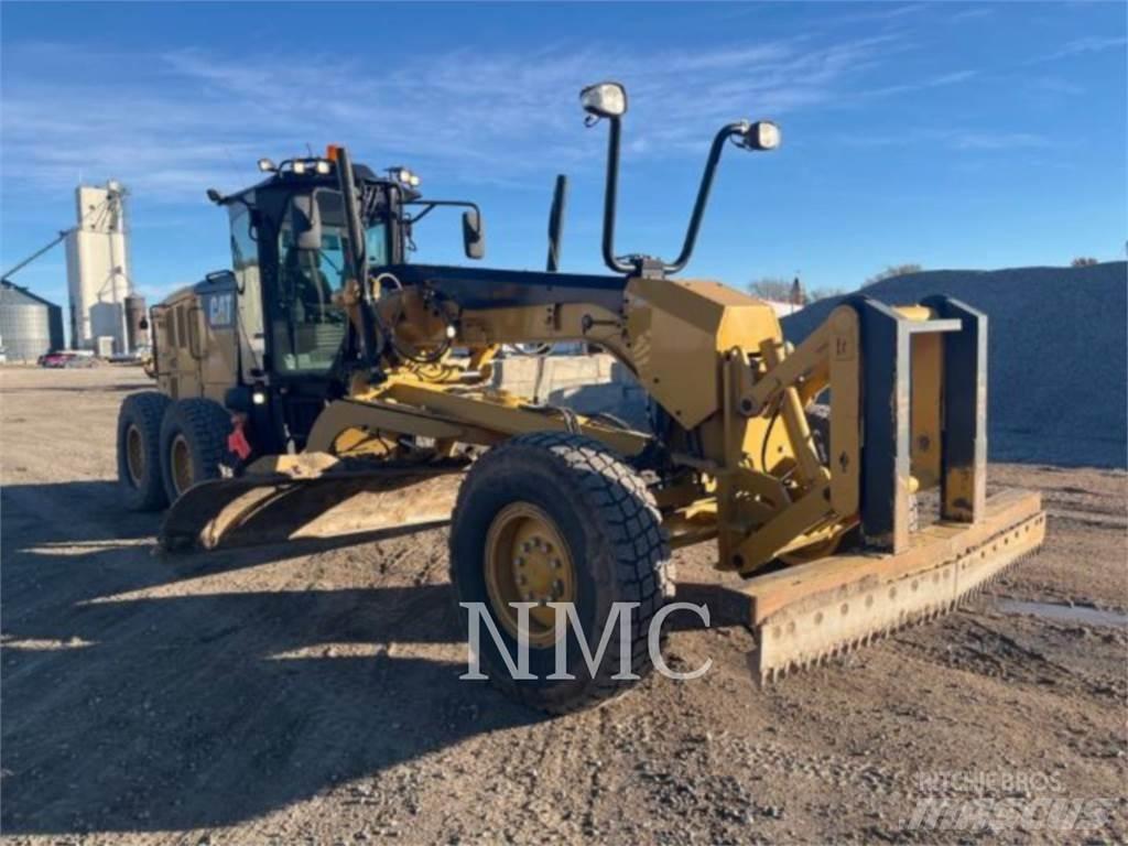 CAT 12M3 معدات تمهيد الطرق