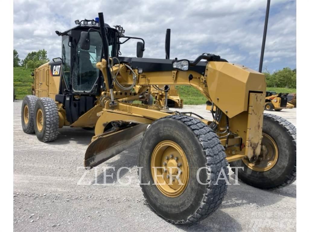 CAT 12M3 معدات تمهيد الطرق