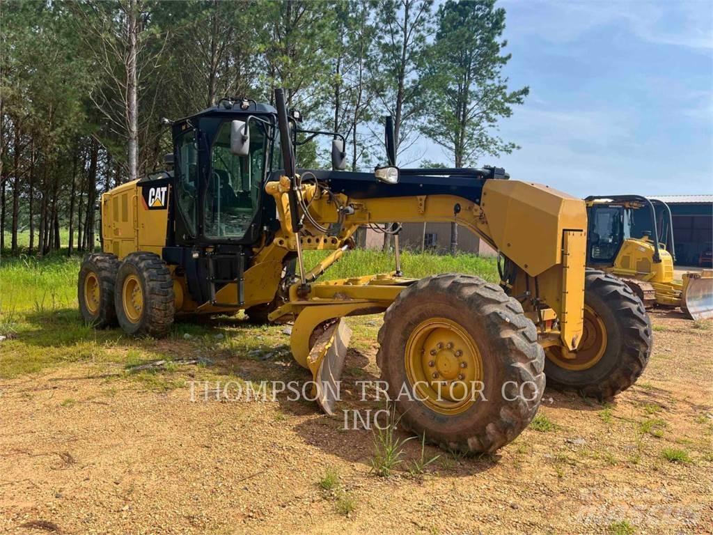 CAT 12M3 معدات تمهيد الطرق