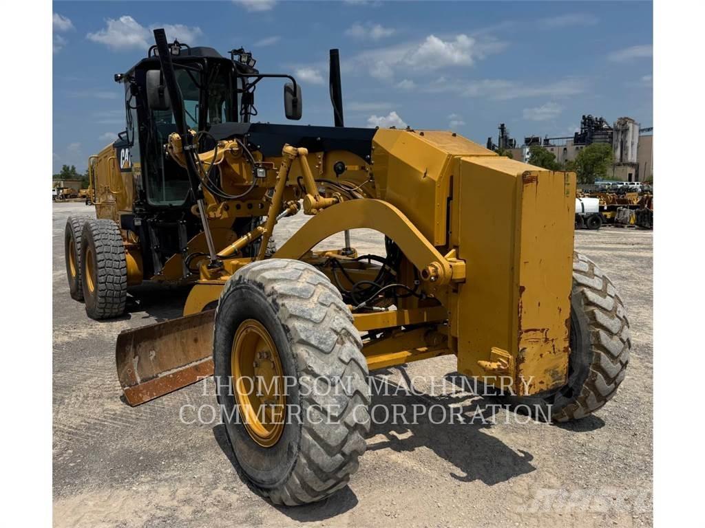 CAT 12M3 معدات تمهيد الطرق