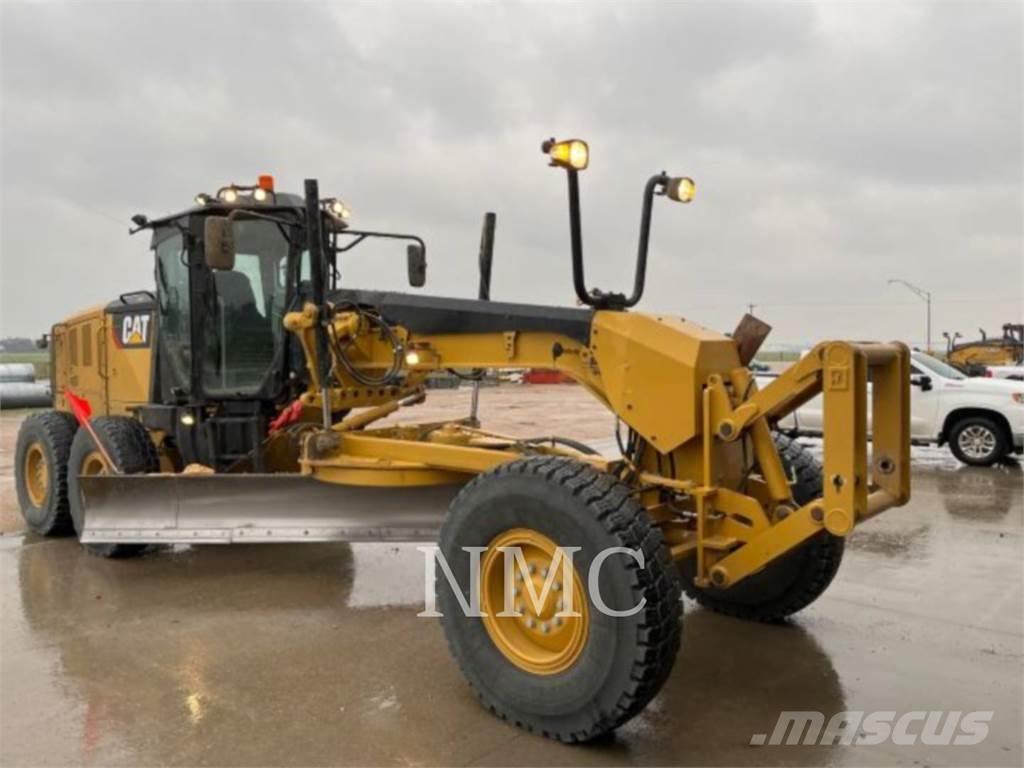CAT 12M3 معدات تمهيد الطرق
