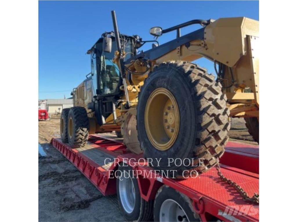 CAT 12M3 معدات تمهيد الطرق
