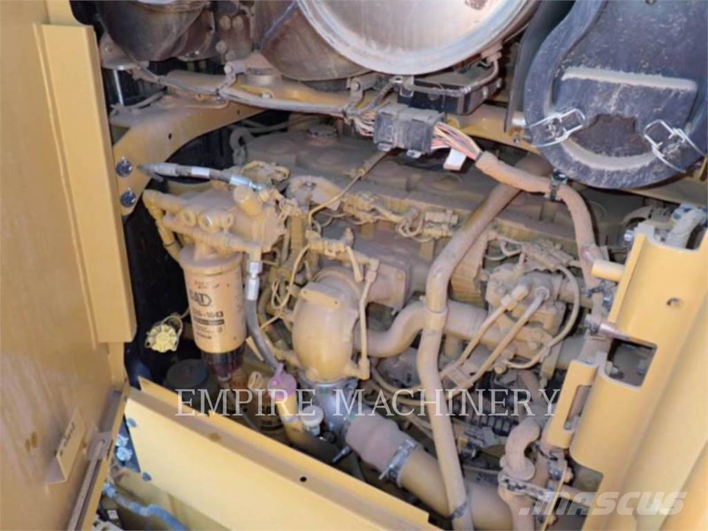 CAT 12M3 معدات تمهيد الطرق