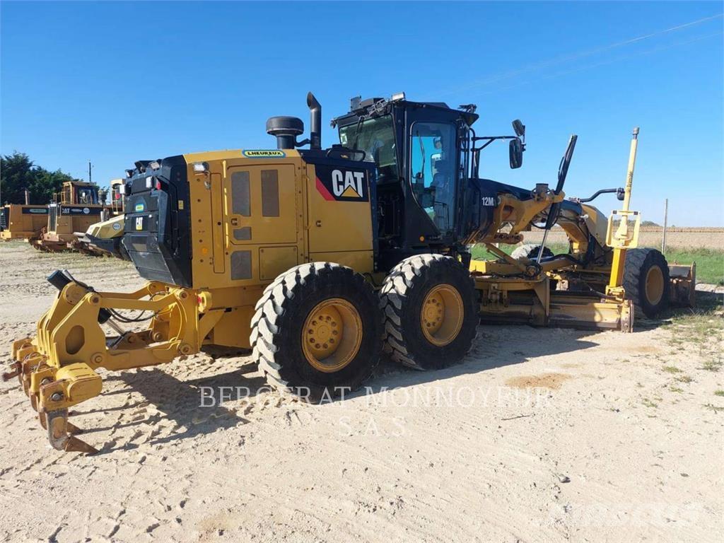 CAT 12M3 معدات تمهيد الطرق