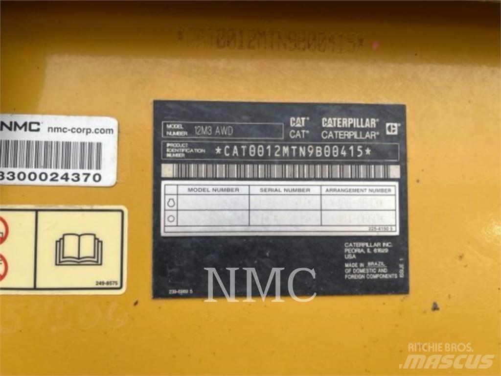 CAT 12M3AWD معدات تمهيد الطرق