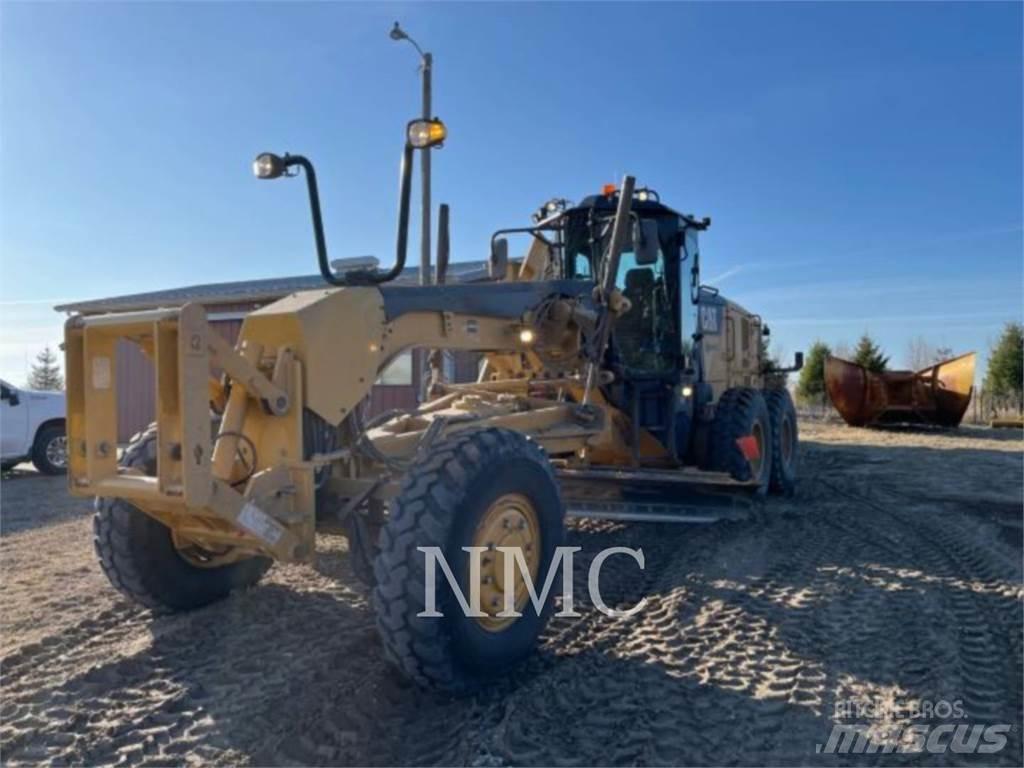 CAT 12M3AWD معدات تمهيد الطرق