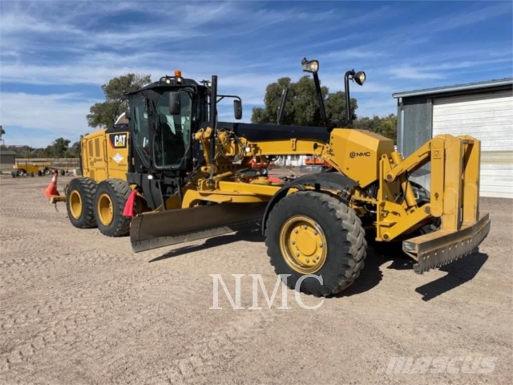CAT 12M3AWD معدات تمهيد الطرق