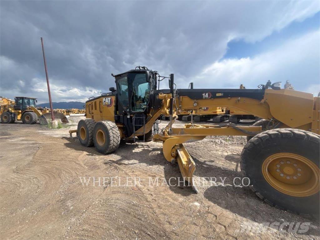 CAT 14 معدات تمهيد الطرق