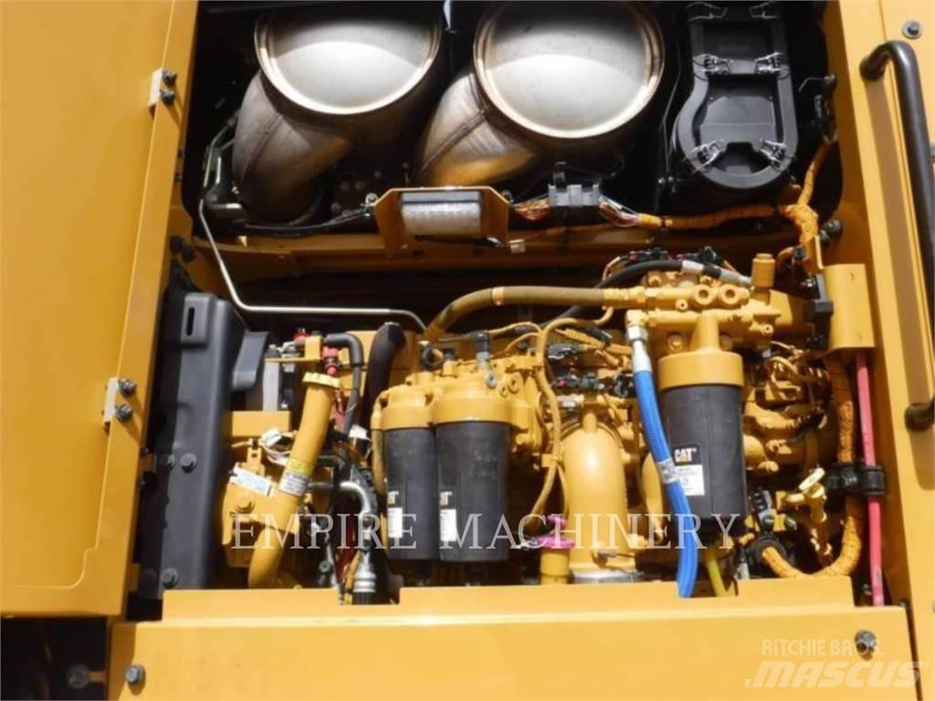 CAT 14-15 معدات تمهيد الطرق