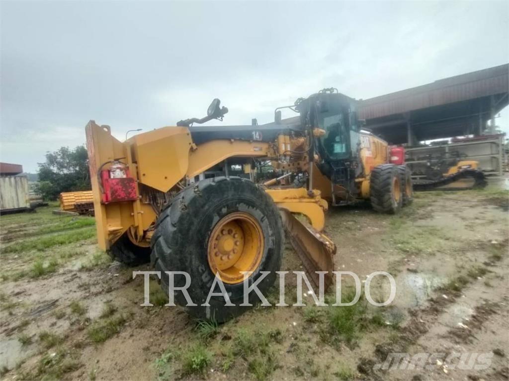 CAT 14-15 معدات تمهيد الطرق