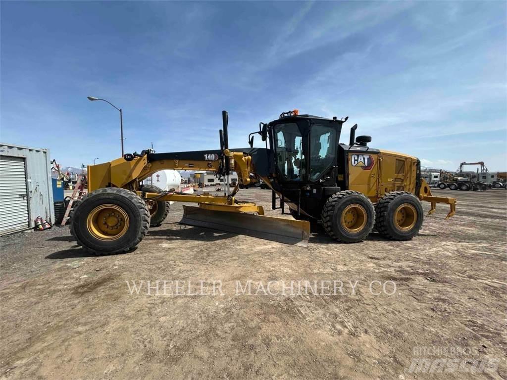 CAT 140 معدات تمهيد الطرق