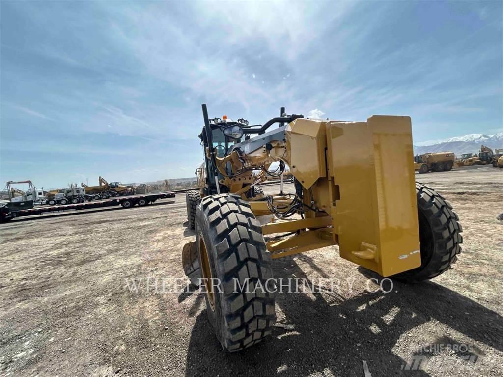 CAT 140 معدات تمهيد الطرق