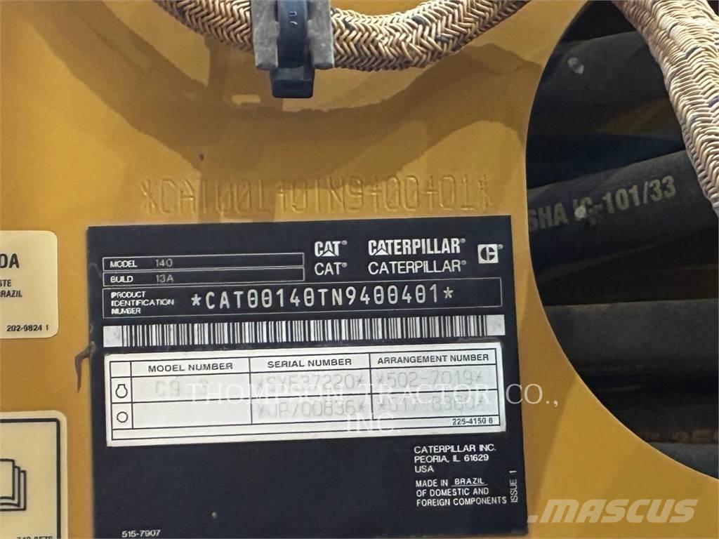 CAT 140 معدات تمهيد الطرق
