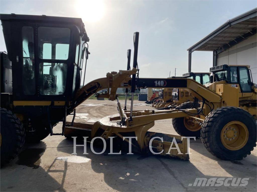 CAT 140 معدات تمهيد الطرق