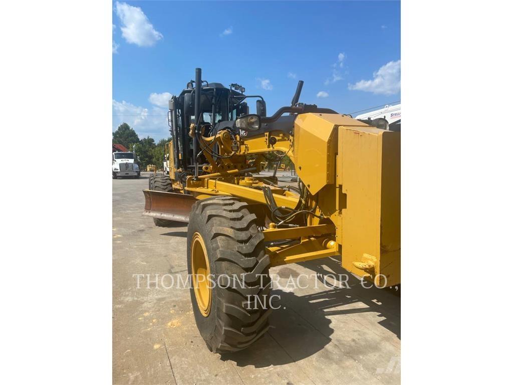 CAT 140 معدات تمهيد الطرق