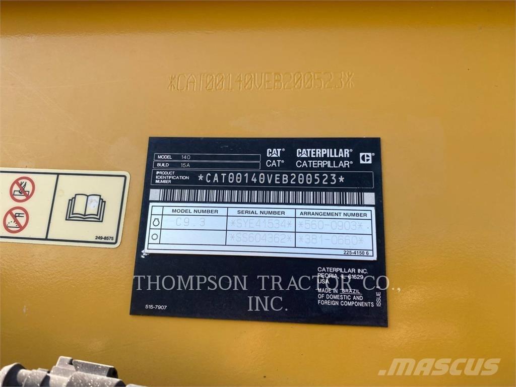 CAT 140 معدات تمهيد الطرق
