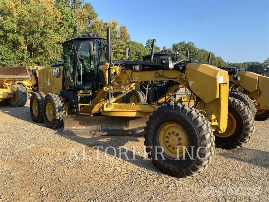 CAT 140 معدات تمهيد الطرق