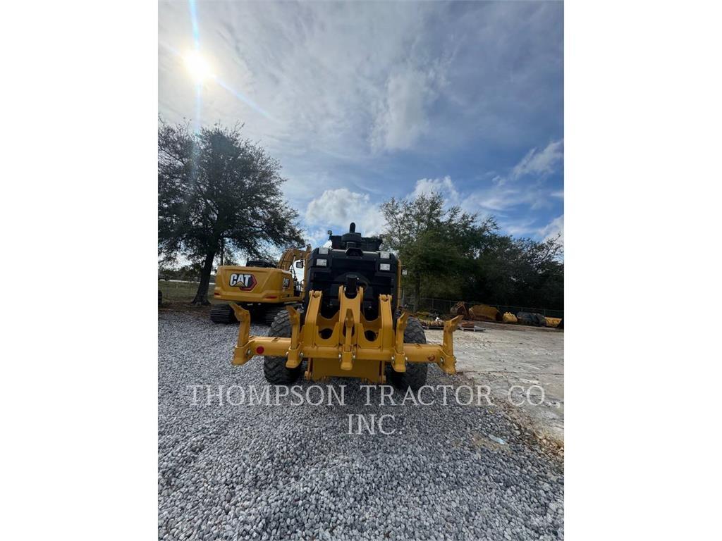 CAT 140 معدات تمهيد الطرق