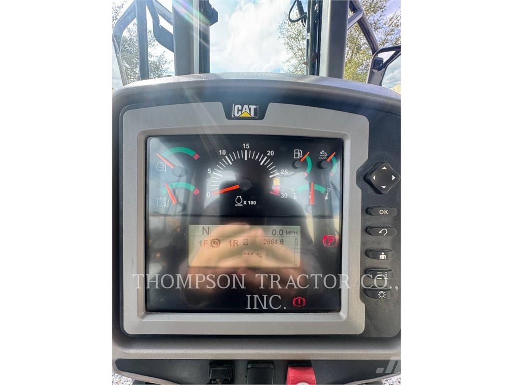 CAT 140 معدات تمهيد الطرق