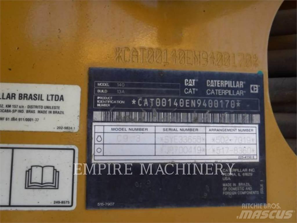 CAT 140-13 معدات تمهيد الطرق