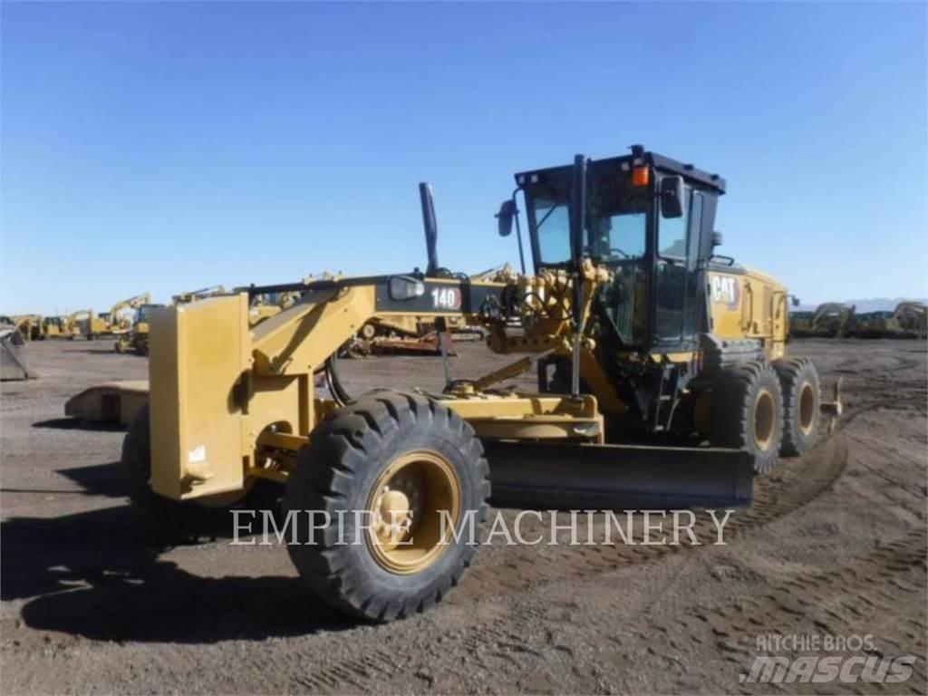 CAT 140-13 معدات تمهيد الطرق