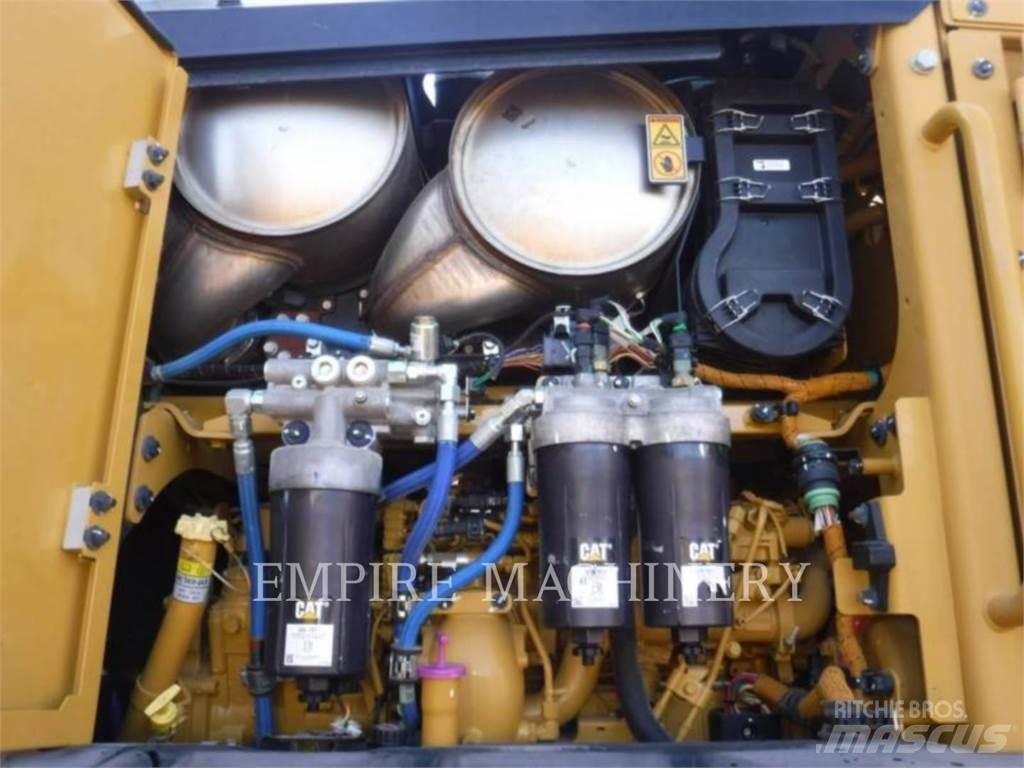 CAT 140-13 معدات تمهيد الطرق