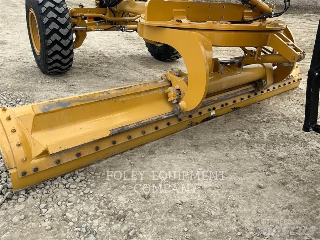 CAT 140-13AWL معدات تمهيد الطرق