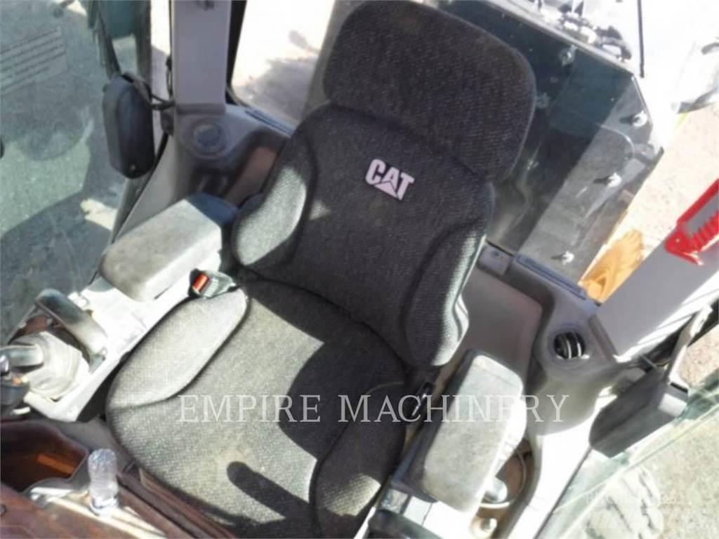 CAT 140-15 معدات تمهيد الطرق