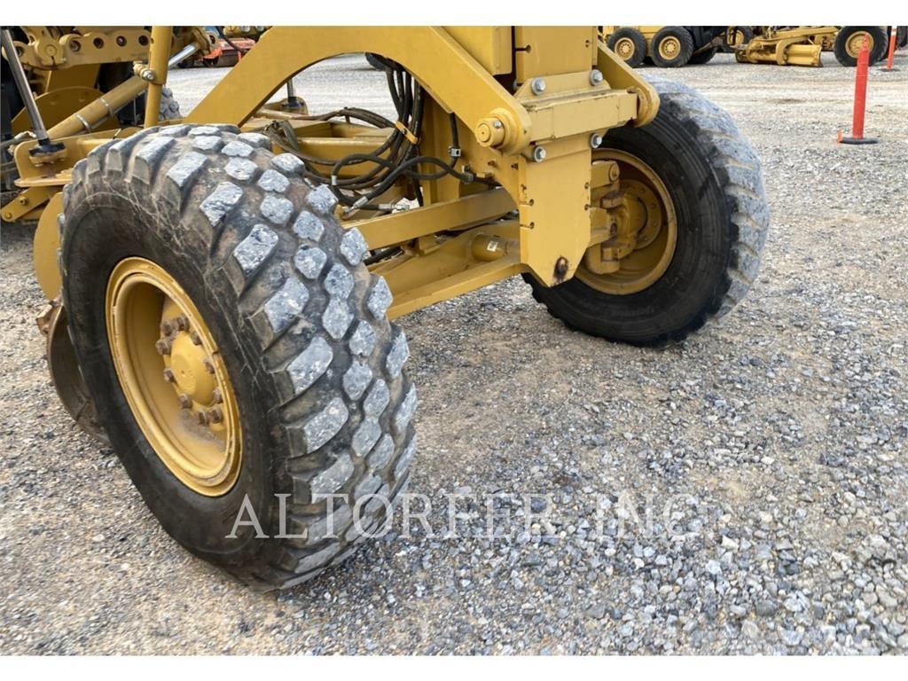 CAT 140-15 معدات تمهيد الطرق