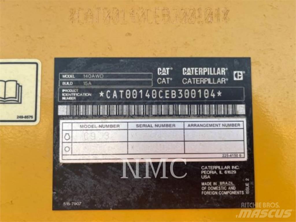 CAT 140-15AWD معدات تمهيد الطرق