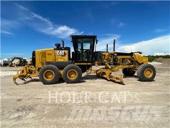 CAT 140 AWD معدات تمهيد الطرق