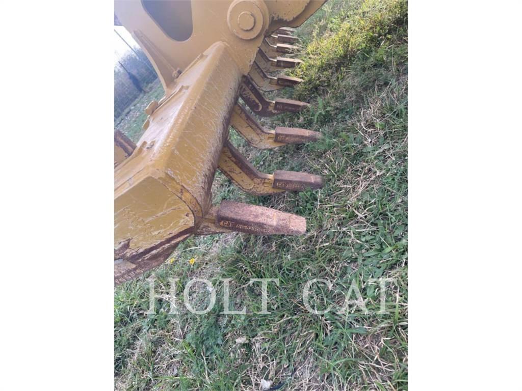 CAT 140 AWD معدات تمهيد الطرق
