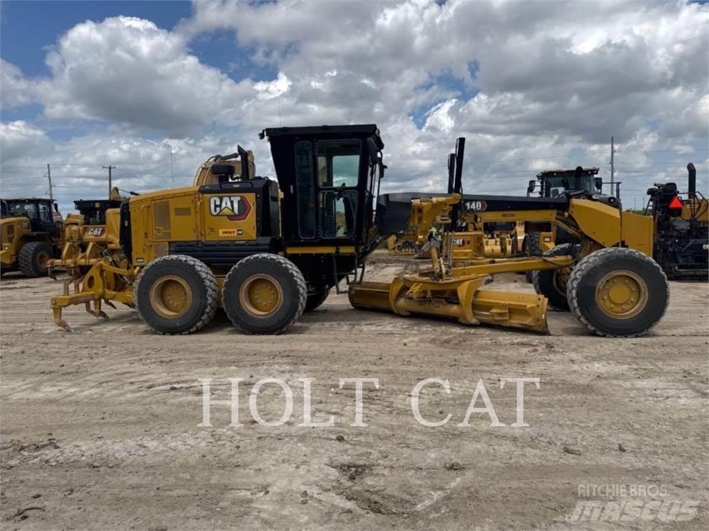 CAT 140 AWD معدات تمهيد الطرق
