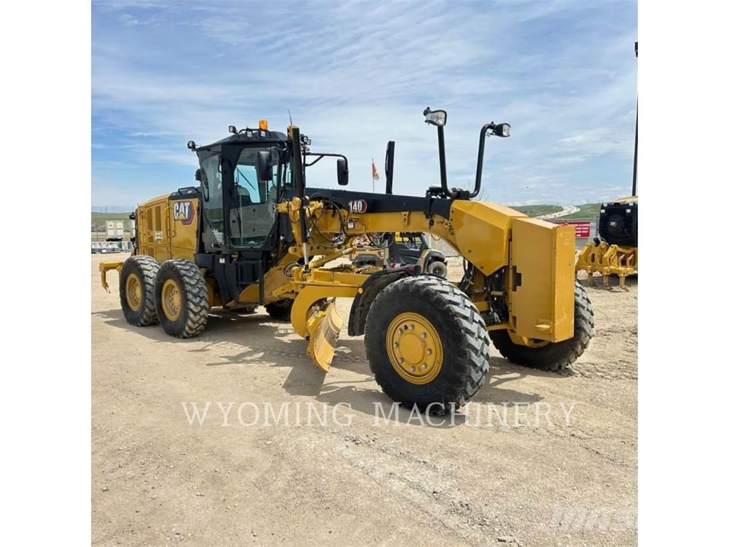 CAT 140 AWD معدات تمهيد الطرق